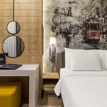 Days Inn & Suites By Wyndham Esenyurt Истанбул Екстериор снимка
