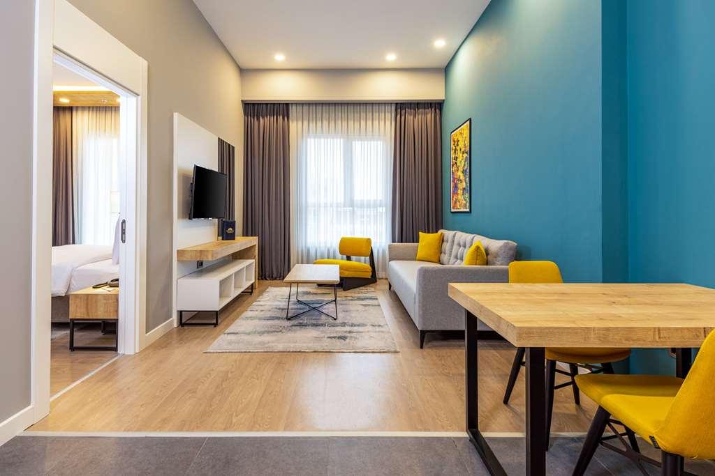 Days Inn & Suites By Wyndham Esenyurt Истанбул Стая снимка