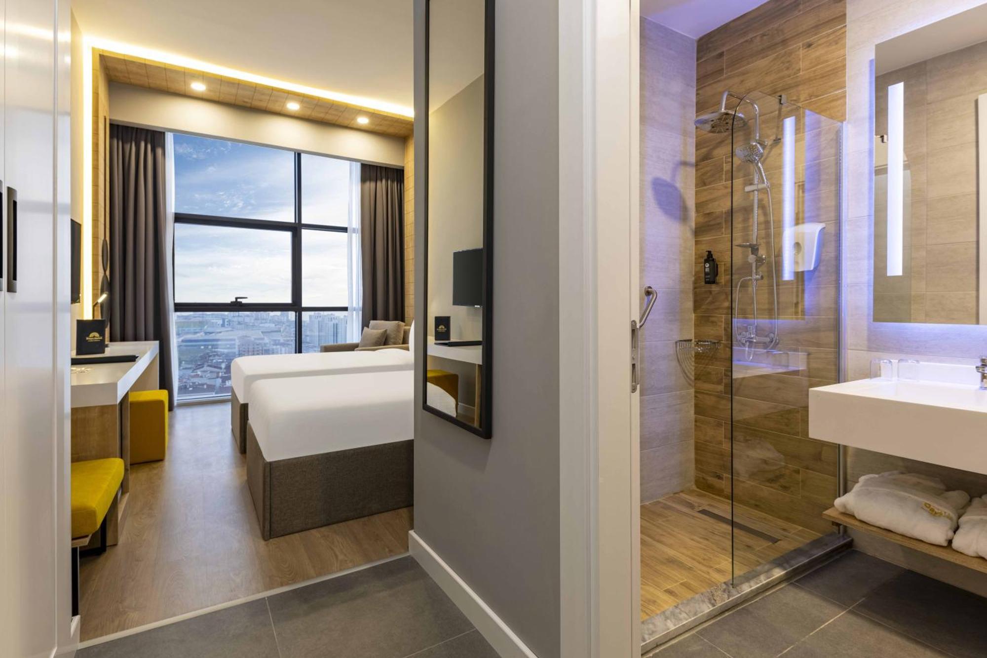 Days Inn & Suites By Wyndham Esenyurt Истанбул Екстериор снимка