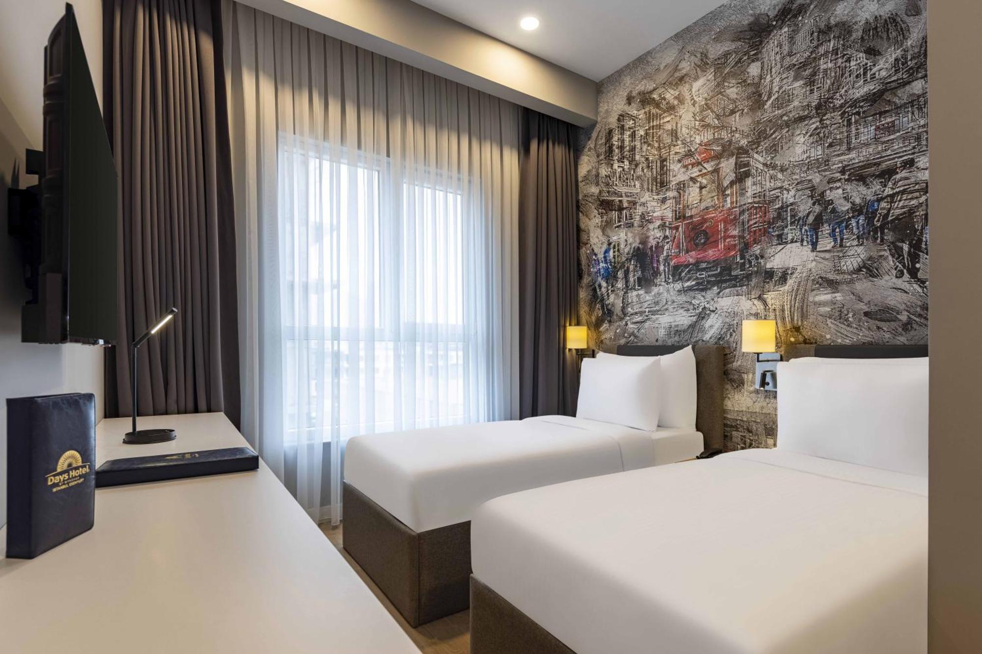 Days Inn & Suites By Wyndham Esenyurt Истанбул Екстериор снимка