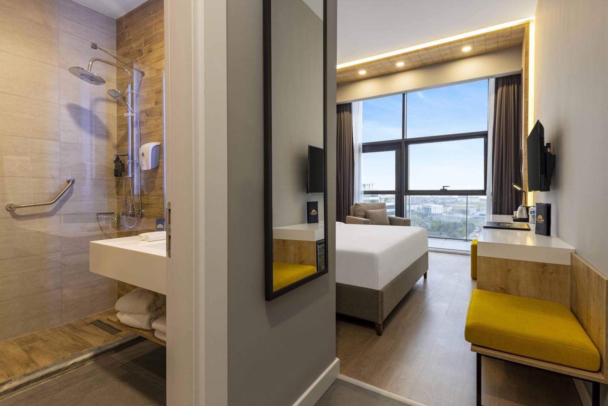 Days Inn & Suites By Wyndham Esenyurt Истанбул Екстериор снимка