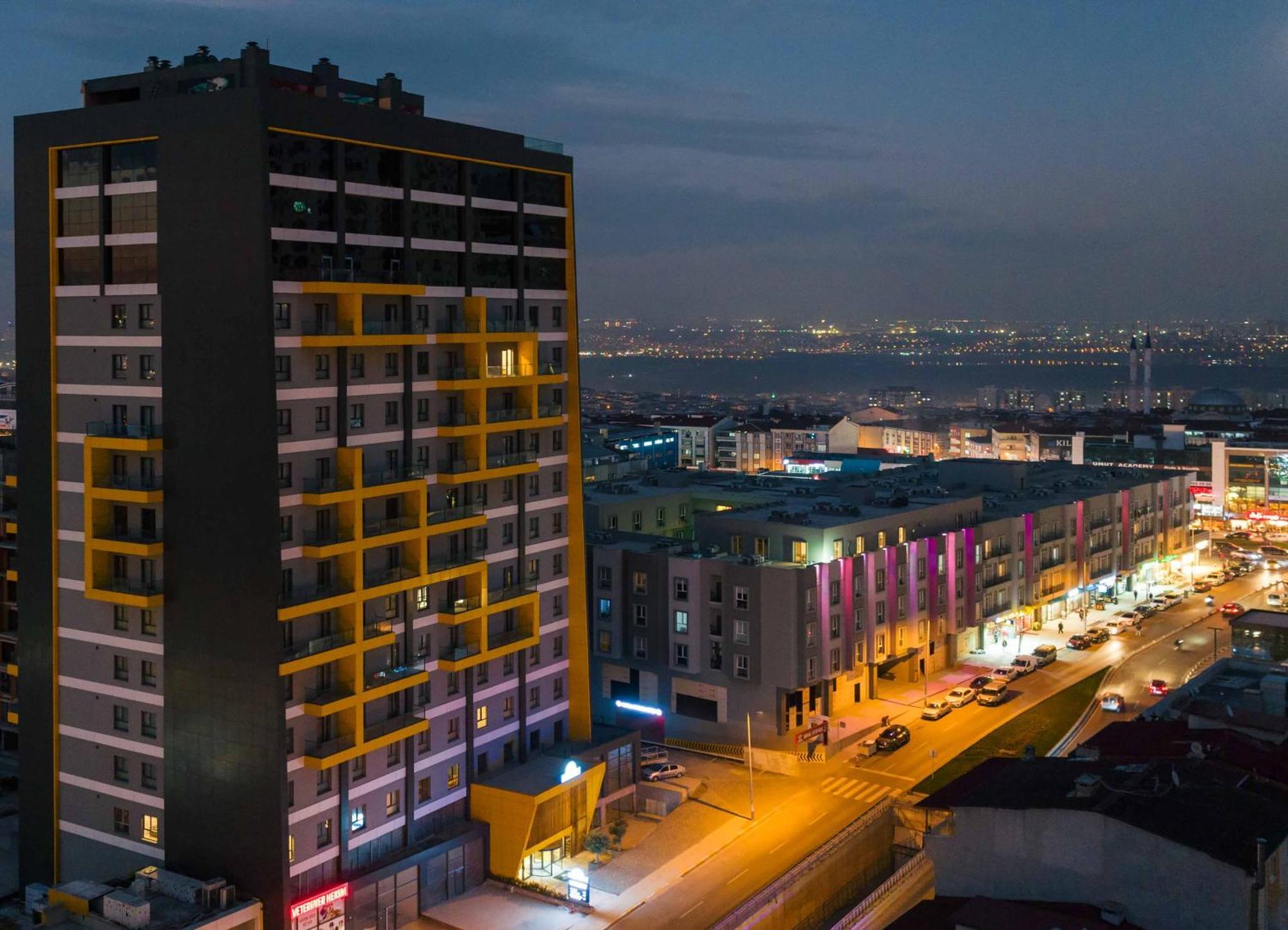 Days Inn & Suites By Wyndham Esenyurt Истанбул Екстериор снимка
