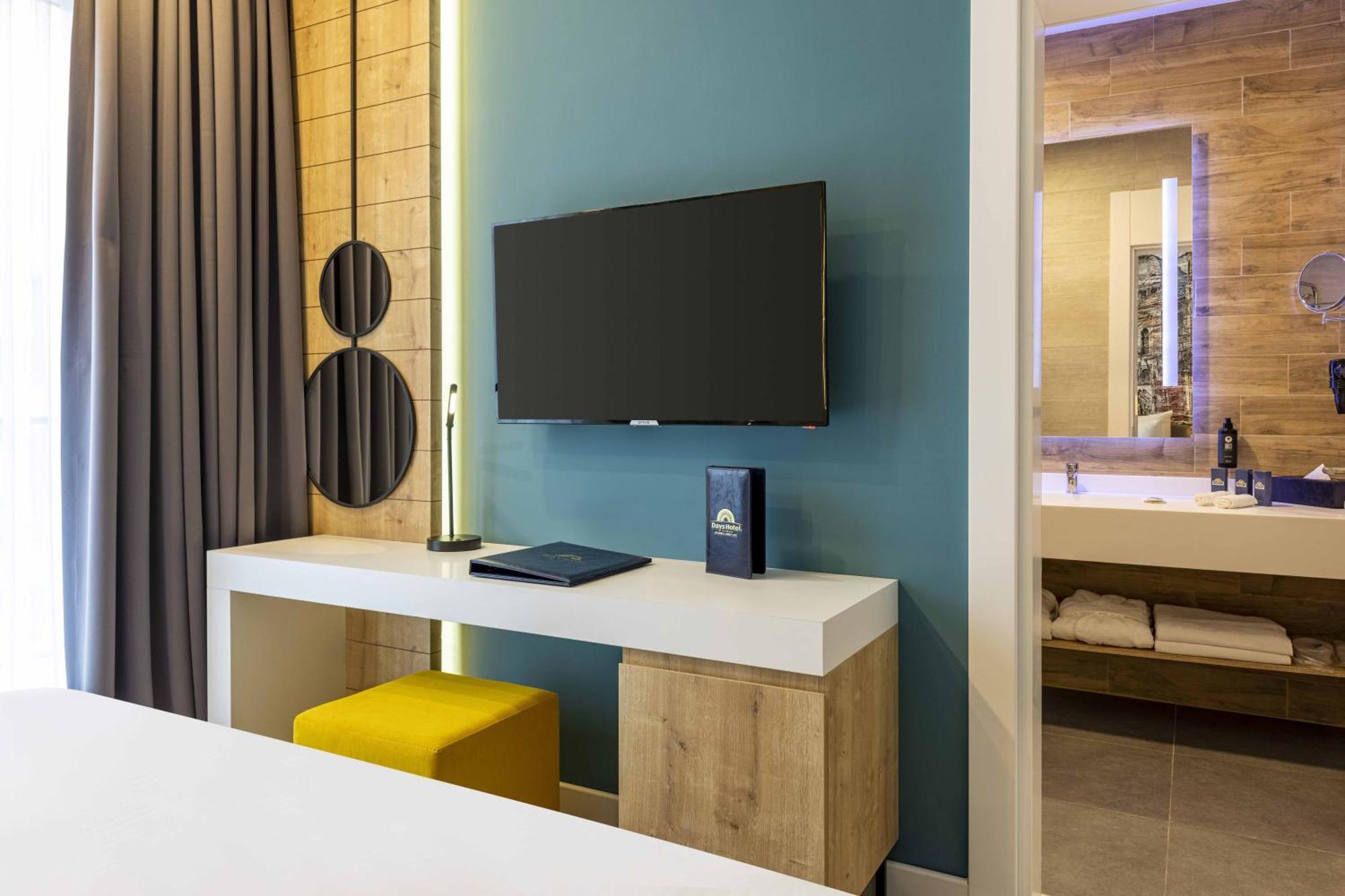 Days Inn & Suites By Wyndham Esenyurt Истанбул Екстериор снимка